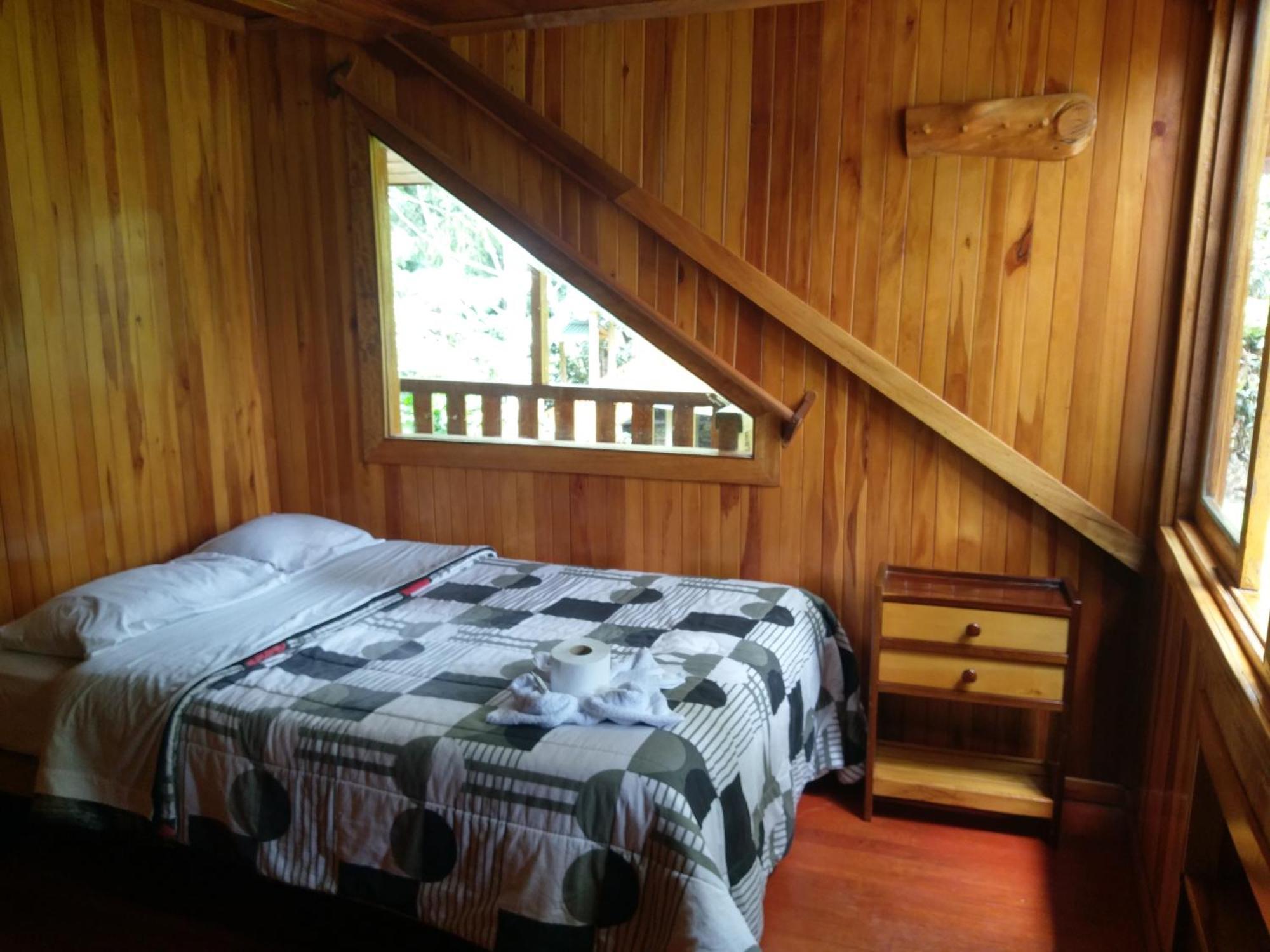Refugio De Orquideas Villa Oxapampa Luaran gambar