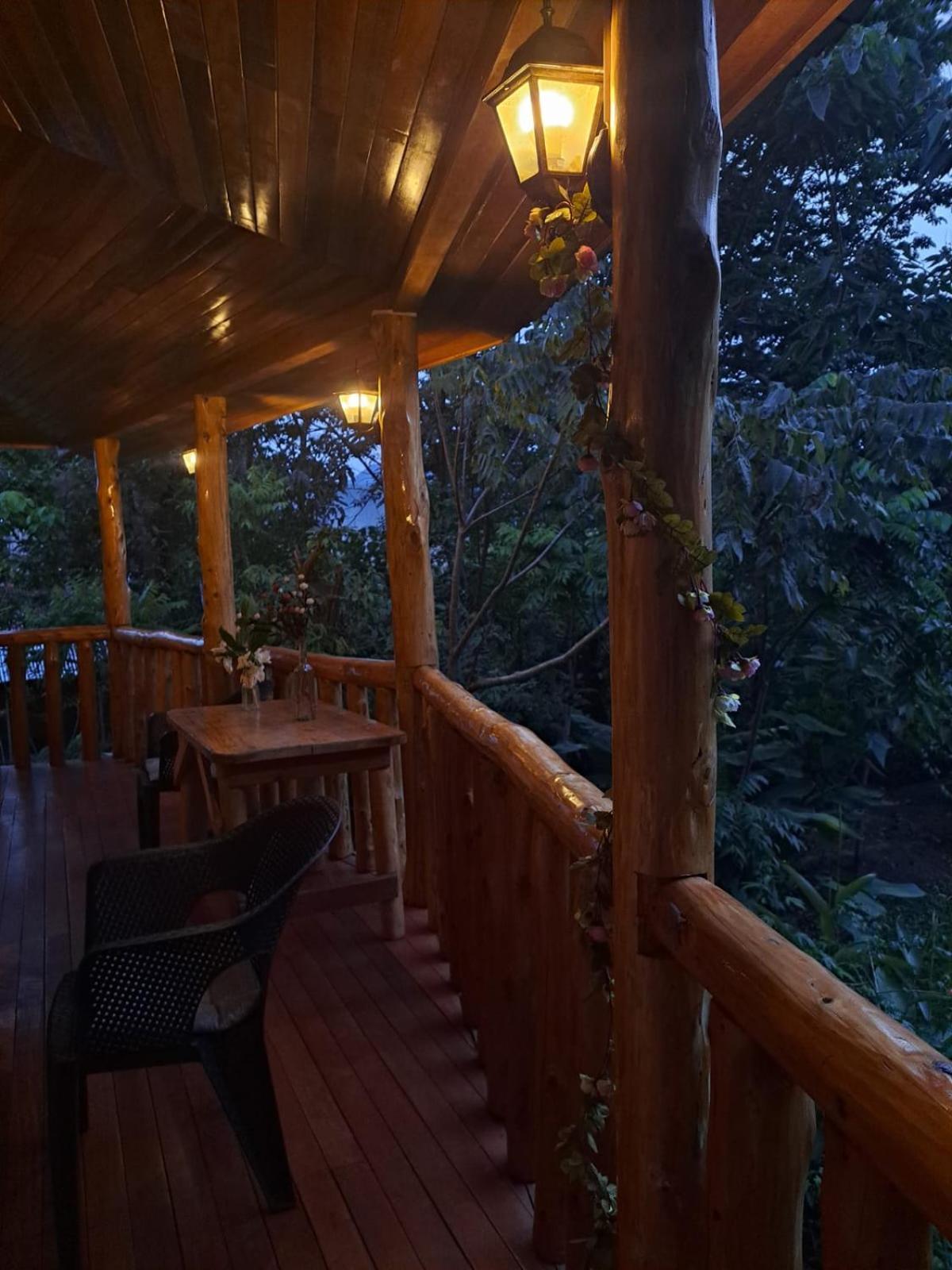 Refugio De Orquideas Villa Oxapampa Luaran gambar
