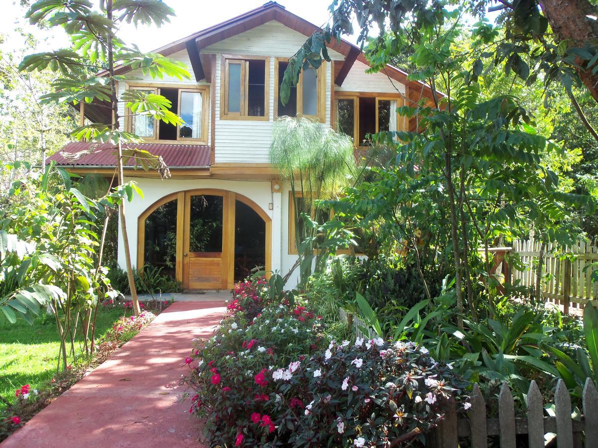 Refugio De Orquideas Villa Oxapampa Luaran gambar