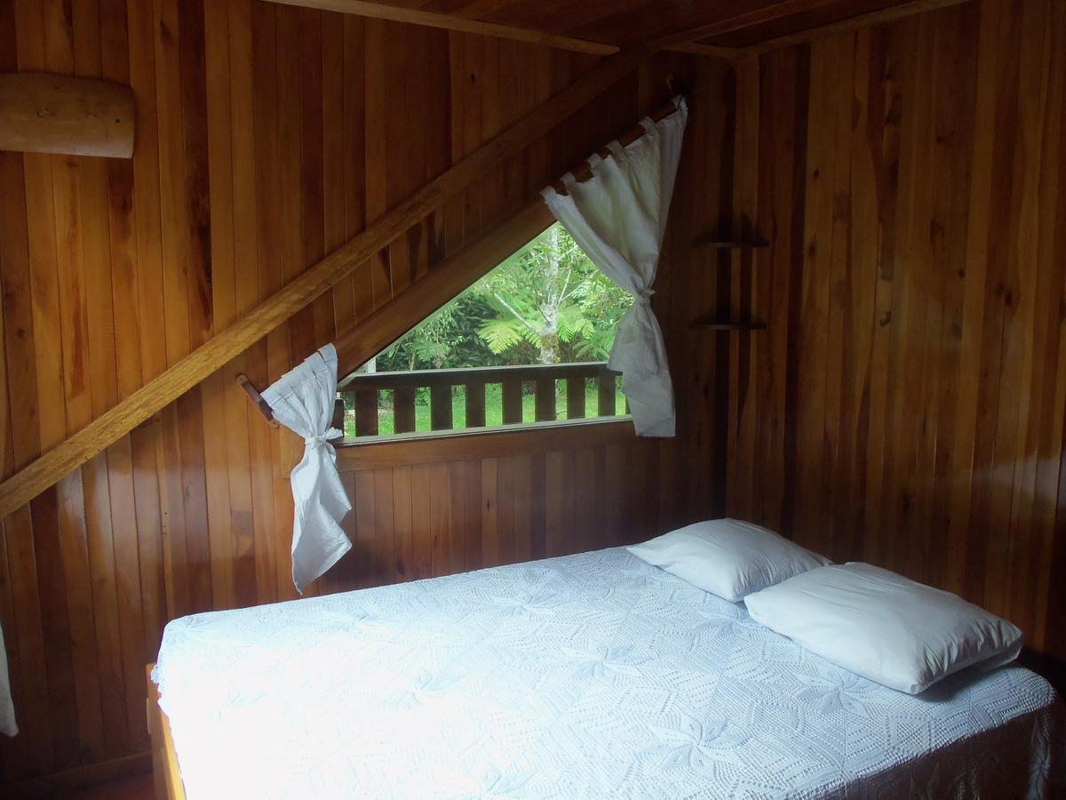 Refugio De Orquideas Villa Oxapampa Luaran gambar